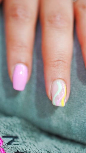 Gelish nail art