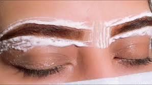 Eyebrow bleaching 